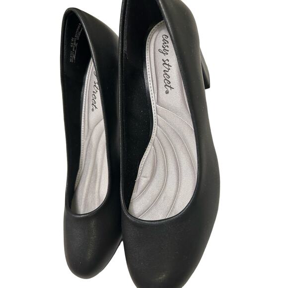 Easy Street Women's Proper Dress Pump - Size 6.5 W Classic and Comfortable Heels - Picture 4 of 8